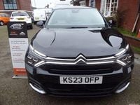 Używany Citroën C4 Shine 130 KM (95 kW) 2023 Czarny Hatchback