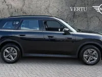 Used Mini Countryman Classic 170 HP (125 kW) 2024 Black SUV