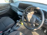 Begagnad Hyundai i20 Premium 100 HK (73 kW) 2021 Grå Halvkombi