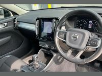Used Volvo XC40 Momentum 161 HP (118 kW) 2019 Black SUV