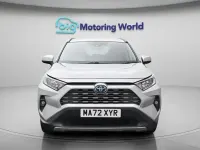 Usado Toyota RAV4 Hybrid 218 HP (160 kW) 2022 Prateado SUV