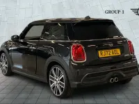 Usado Mini Cooper S Exclusive 176 HP (129 kW) 2022 Preto Citadino