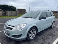 Used Vauxhall Astra Design Edition 2009 Green Estate