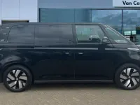 Usado VW ID. Buzz Pro 150 kW (204 CV) 2024 Negro Monovolumen
