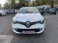 Used Renault Clio IV Play 90 HP (66 kW) 2016 White Hatchback