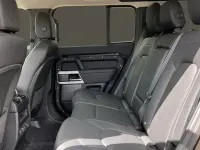 Used Land Rover Defender 249 HP (183 kW) 2023 SUV