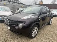 Usado Nissan Juke S 117 HP (86 kW) 2013 Preto SUV