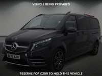 Usado Mercedes V300 AMG line 237 HP (174 kW) 2023 Cinzento Monovolume