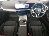 Begagnad BMW 330e M Sport 288 HK (211 kW) 2025 Vit