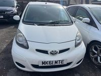 Used Toyota Aygo 67 HP (49 kW) 2011 White Hatchback