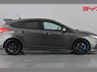 Usado Ford Focus RS 350 HP (257 kW) 2017 Cinzento Citadino