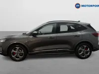 Begagnad Ford Kuga ST-Line 183 HK (134 kW) 2025 Svart SUV