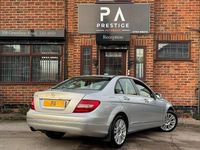 Begagnad Mercedes C180 Elegance 156 HK (114 kW) 2012 Silver Sedan