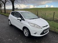 Used Ford Fiesta Zetec 2010 White Hatchback