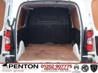 Used Vauxhall Combo Sportive 100 HP (73 kW) 2021 White MPV