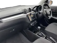 Używany Suzuki Swift SZ5 2023 Biały Hatchback