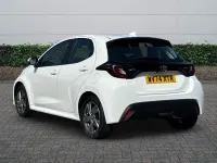 Used Toyota Yaris 116 HP (85 kW) 2024 White Hatchback