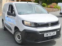 New Vauxhall Combo S 100 HP (73 kW) 2025 White MPV