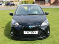 Używany Toyota Yaris Hybrid 2017 Czarny Hatchback