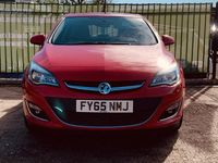 Used Vauxhall Astra SRi 180 HP (132 kW) 2015 Red Hatchback