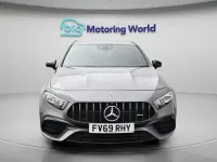 Usado Mercedes A45 AMG AMG 421 HP (309 kW) 2020 Cinzento Citadino