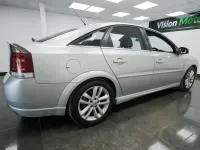 Used Vauxhall Vectra SRi 122 HP (89 kW) 2008 Silver Hatchback