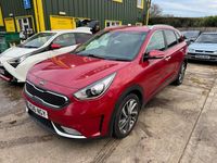 Used Kia Niro 139 HP (102 kW) 2016 Red SUV