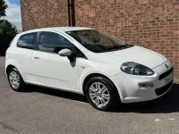 Used Fiat Punto Easy 77 HP (56 kW) 2015 White Hatchback