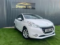 Used Peugeot 208 Active 82 HP (60 kW) 2016 White Hatchback