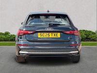 Usado Audi A3 e-tron Sport 204 CV (150 kW) 2025 Negro Utilitario