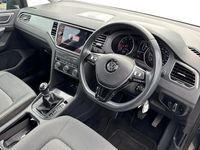 Used VW Golf Sportsvan SE 131 HP (96 kW) 2018 Grey MPV