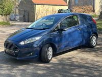 Used Ford Fiesta 95 HP (69 kW) 2015 Blue Van