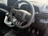 Used Citroën Berlingo Feel 110 HP (80 kW) 2022 Grey MPV