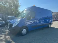 Used Vauxhall Movano 145 HP (106 kW) 2017 Blue MPV