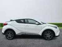 Used Toyota C-HR 122 HP (89 kW) 2018 White SUV