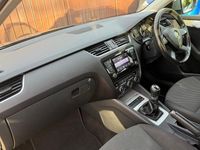 Used Skoda Octavia SE 105 HP (77 kW) 2013 Beige Estate