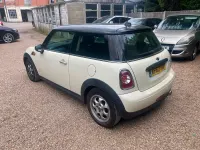 Used Mini Cooper D Hatch 2012 White Hatchback