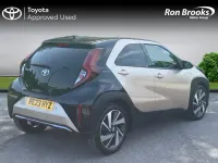 Used Toyota Aygo X 72 HP (52 kW) 2023 Beige SUV