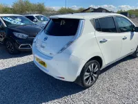 Used Nissan Leaf Tekna 80 kW (109 HP) 2015 White Hatchback