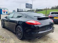 Used Porsche Panamera 250 HP (183 kW) 2012 Black Hatchback
