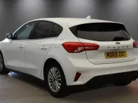 Used Ford Focus Titanium 125 HP (91 kW) 2020 White Hatchback