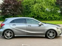 Usado Mercedes A180 AMG line 2018 Cinzento Citadino