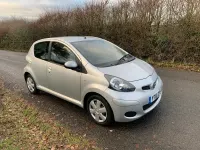 Used Toyota Aygo 68 HP (50 kW) 2011 Silver Hatchback