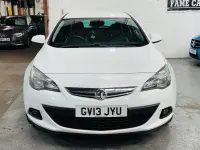Used Vauxhall Astra GTC SRi 2013 White Hatchback