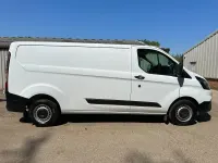 Used Ford Transit Custom S 105 HP (77 kW) 2022 White Van