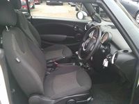 Begagnad Mini Cooper Cabriolet 2009 Vit Cab