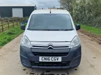 Używany Citroën Berlingo 75 KM (55 kW) 2016 Biały Minivan