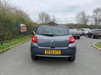 Used Renault Clio II Expression 2006 Blue Hatchback