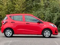 Used Hyundai i10 67 HP (49 kW) 2018 Red Hatchback