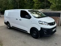Used Vauxhall Vivaro 145 HP (106 kW) 2021 White MPV